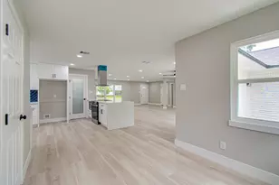 5731 Creekbend Dr, Houston, TX 77096 - Photo 12