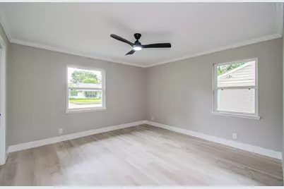 5731 Creekbend Drive, Houston, TX 77096 - Photo 18