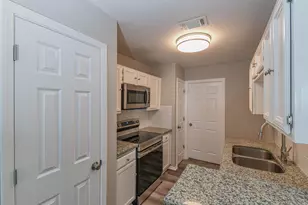 13126 Townwood Dr, Houston, TX 77045 - Photo 8