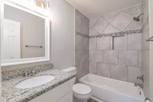 13126 Townwood Dr, Houston, TX 77045 - Photo 14