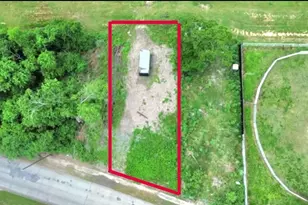 2919 N Wayside Dr, Houston, TX 77020 - Photo 2