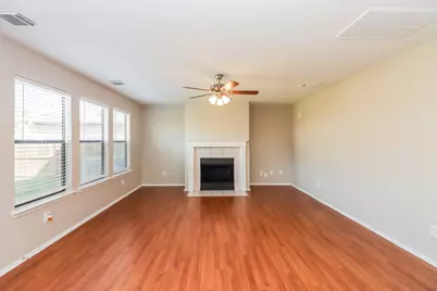 16322 Lynn Crest Court, Houston, TX 77083 - Photo 4