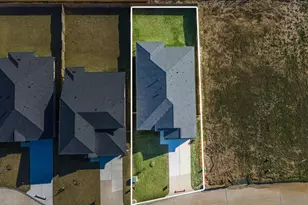 19737 Flag Vw Dr, Montgomery, TX 77316 - Photo 2