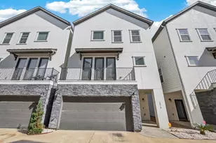 2010 St Charles St, Houston, TX 77003 - Photo 2