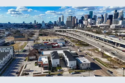 2010 Saint Charles Street, Houston, TX 77003 - Photo 44