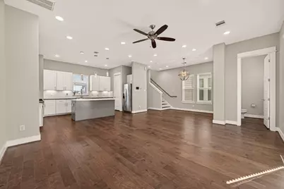 2010 Saint Charles Street, Houston, TX 77003 - Photo 12