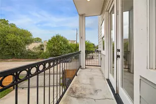 2032 Spenwick Dr, Houston, TX 77055 - Photo 22