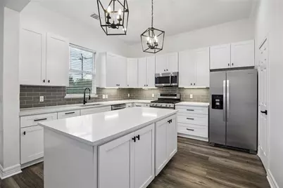 2032 Spenwick Drive, Houston, TX 77055 - Photo 8