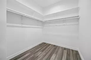 2032 Spenwick Dr, Houston, TX 77055 - Photo 16