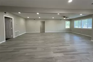 2214 5th Ave N, Texas City, TX 77590 - Photo 4
