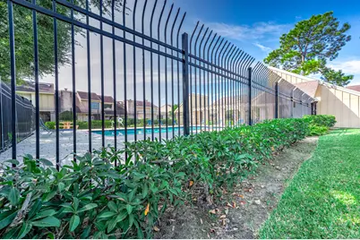 11609 Village Place Drive, Houston, TX 77077 - Photo 32