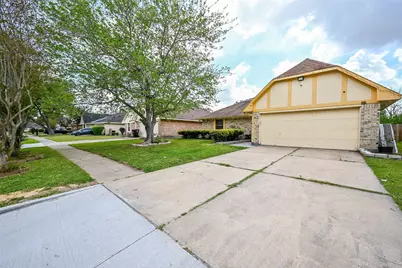 14431 Royal Hill Drive, Houston, TX 77083 - Photo 4