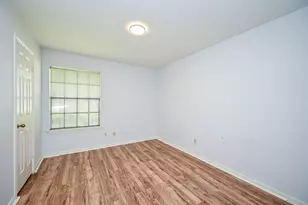 14431 Royal Hill Dr, Houston, TX 77083 - Photo 22