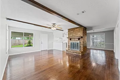 4205 Queenswood Street, Baytown, TX 77521 - Photo 8