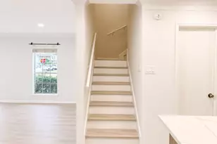 14401 Misty Meadow Ct, Houston, TX 77079 - Photo 10