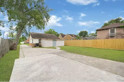 1519 Munger Street, Houston, TX 77023 - Photo 22