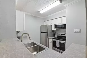 12550 Whittington Dr, Houston, TX 77077 - Photo 12