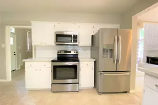 12303 Longfellow Dr, Montgomery, TX 77356 - Photo 10