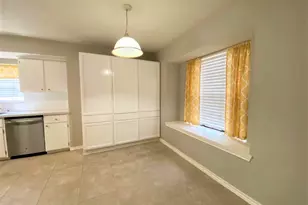 12303 Longfellow Dr, Montgomery, TX 77356 - Photo 2