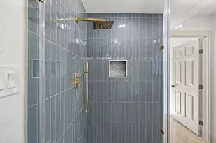 106 Burgundy Ln, League City, TX 77573 - Photo 30