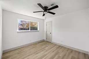 106 Burgundy Ln, League City, TX 77573 - Photo 32