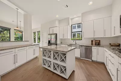 1767 Michigan Street, Houston, TX 77006 - Photo 14