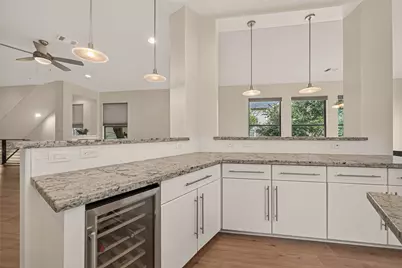 1767 Michigan Street, Houston, TX 77006 - Photo 14