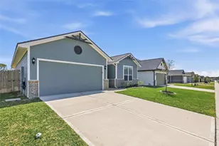 2420 Lightfoot Ln, Bryan, TX 77803 - Photo 2