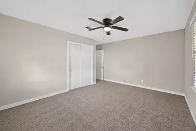 920 Nottingham Drive, Angleton, TX 77515 - Photo 20