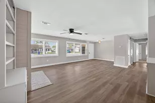 920 Nottingham Dr, Angleton, TX 77515 - Photo 6