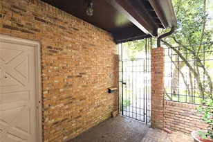 9731 Briar Forest Dr, Houston, TX 77063 - Photo 2