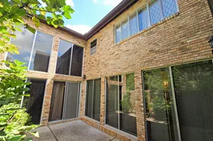 9731 Briar Forest Dr, Houston, TX 77063 - Photo 30