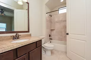 2052 W Main St, Houston, TX 77098 - Photo 30