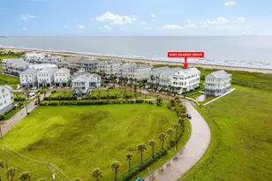 2425 E Seaside Dr, Galveston, TX 77550 - Photo 48
