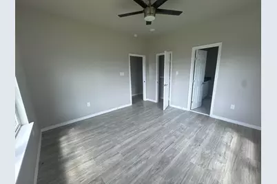 5211 Rue Street, Houston, TX 77033 - Photo 10