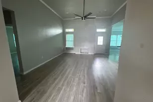 5211 Rue St, Houston, TX 77033 - Photo 6