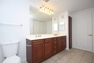 7575 Kirby Dr, Houston, TX 77030 - Photo 10