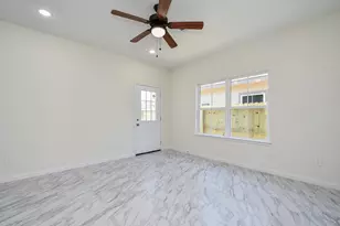 2815 Pne Est Ln, Houston, TX 77014 - Photo 18