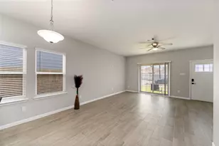 9711 Beckley St, Houston, TX 77088 - Photo 4