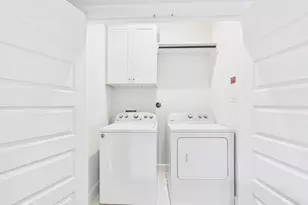 2761 Clinton Dr, Houston, TX 77020 - Photo 32