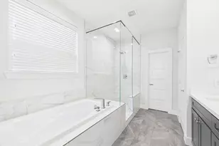 2761 Clinton Dr, Houston, TX 77020 - Photo 22