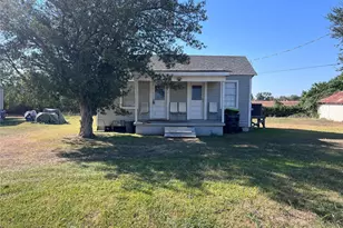 507 S Harrison Ln, Wharton, TX 77488 - Photo 2