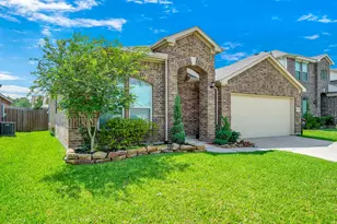 20103 Ray Falls Dr, Tomball, TX 77375 - Photo 2