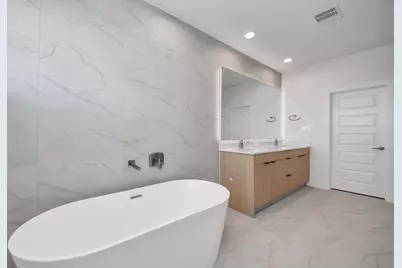 9141 Besos Lane, Houston, TX 77051 - Photo 26