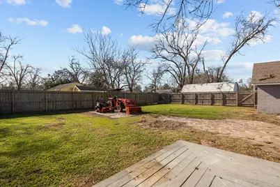 2006 Main Street, Danbury, TX 77534 - Photo 28