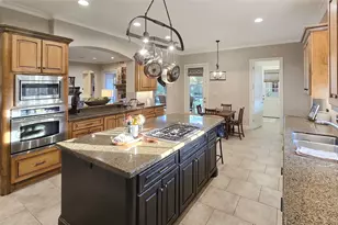 15305 Chichester Ln, Jersey Village, TX 77040 - Photo 10