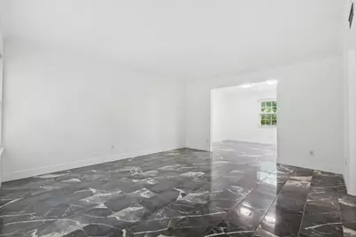 7900 Westheimer Road #121, Houston, TX 77063 - Photo 6