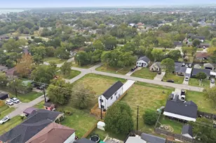 421 S Nugent St, La Porte, TX 77571 - Photo 22