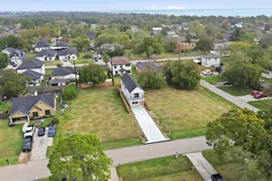 421 S Nugent St, La Porte, TX 77571 - Photo 20