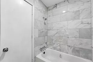 12402 Enchanted Path Dr, Houston, TX 77044 - Photo 8